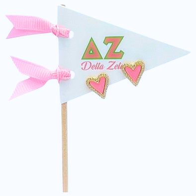 E205-I Love my Sorority: Delta Zeta Bright Color Heart Studs on Greek Letter Pennant Flag