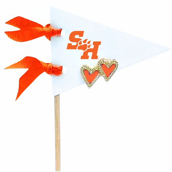 Love my College: Bright Color Heart Studs on Logo Pennant Flag